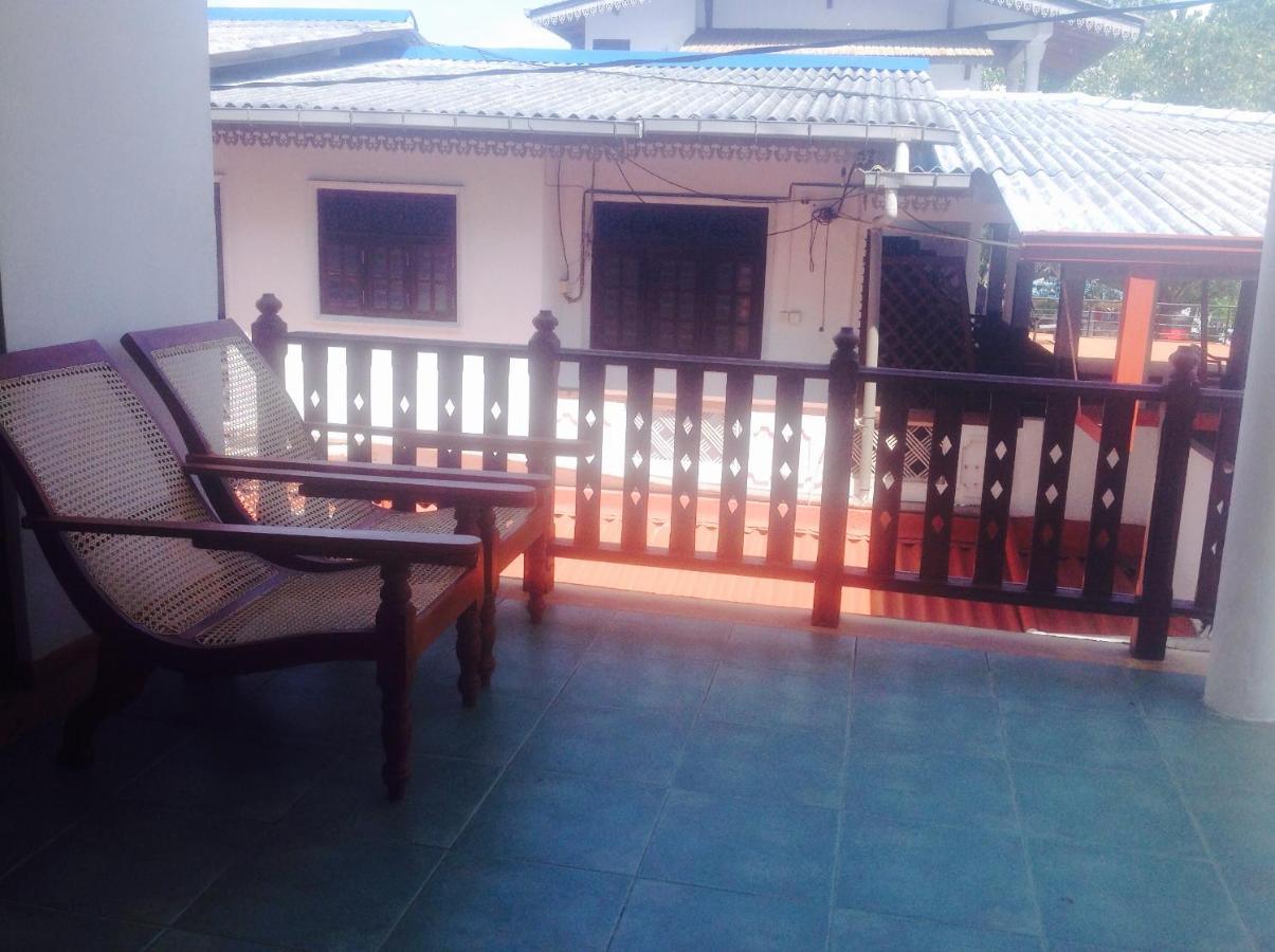 Samans Guesthouse Tangalle Eksteriør billede